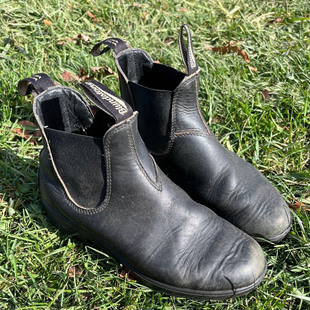 Blundstone Ankle Boots US size 9